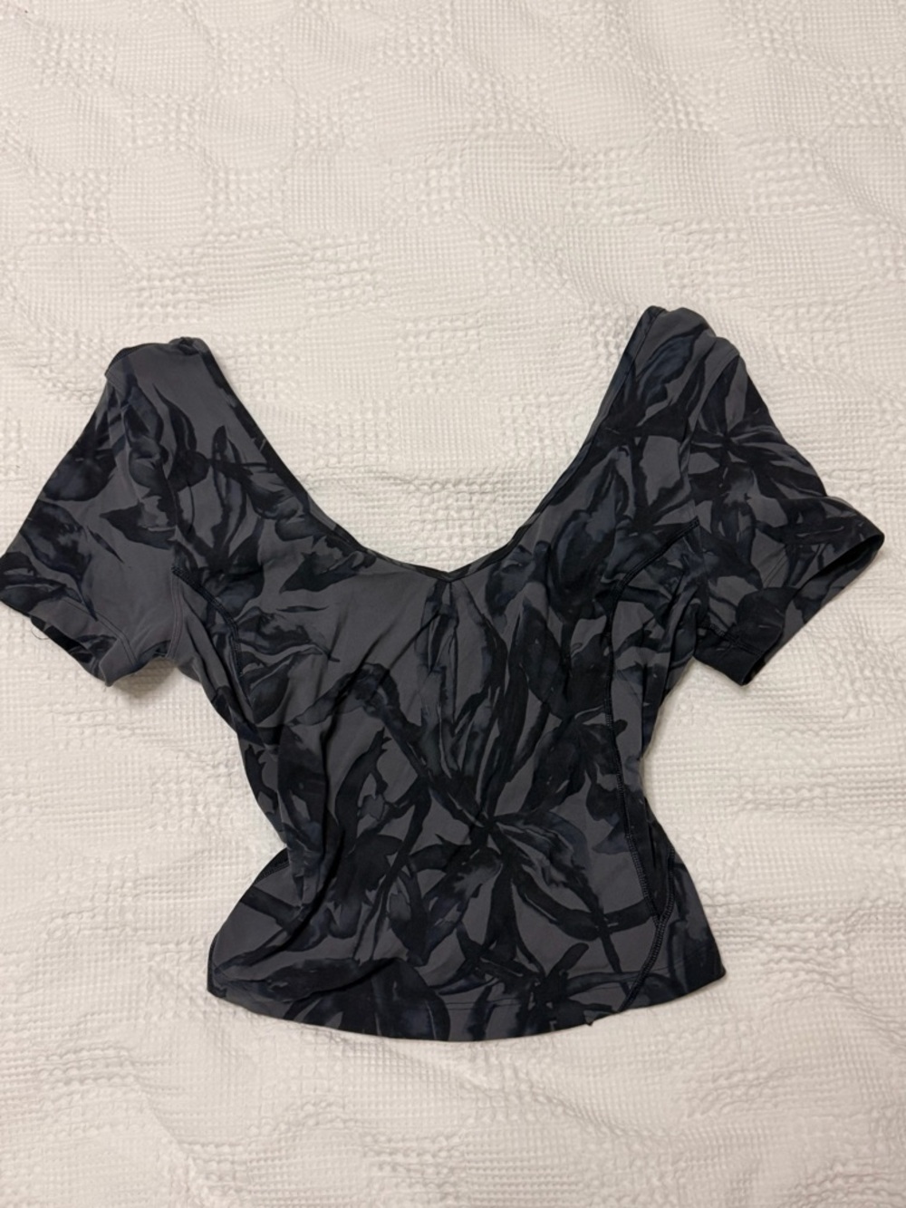 Lululemon Black Floral Fitted Top Size 4